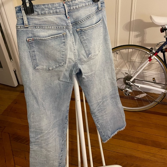 Alice and Olivia Jean Cropped - Picture 2 of 3